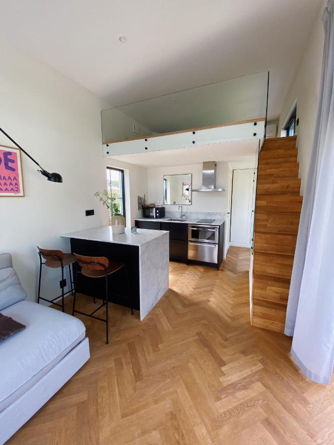 Guesthouse, Not Even A Minute Walk To The Ocean Kullavik 外观 照片