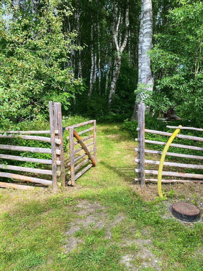 Guesthouse, Not Even A Minute Walk To The Ocean Kullavik 外观 照片