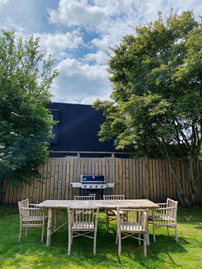 Guesthouse, Not Even A Minute Walk To The Ocean Kullavik 外观 照片